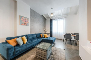 Royal Hill Apartments by PS